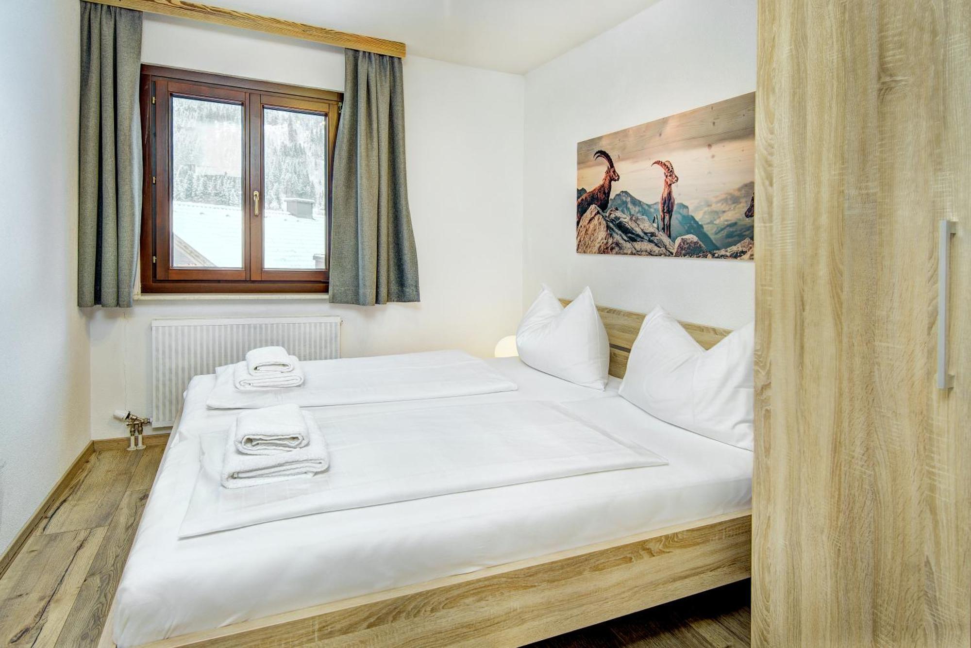 Chalet Sabrina Mit Aussenpool Im Sommer Kaprun Exterior photo