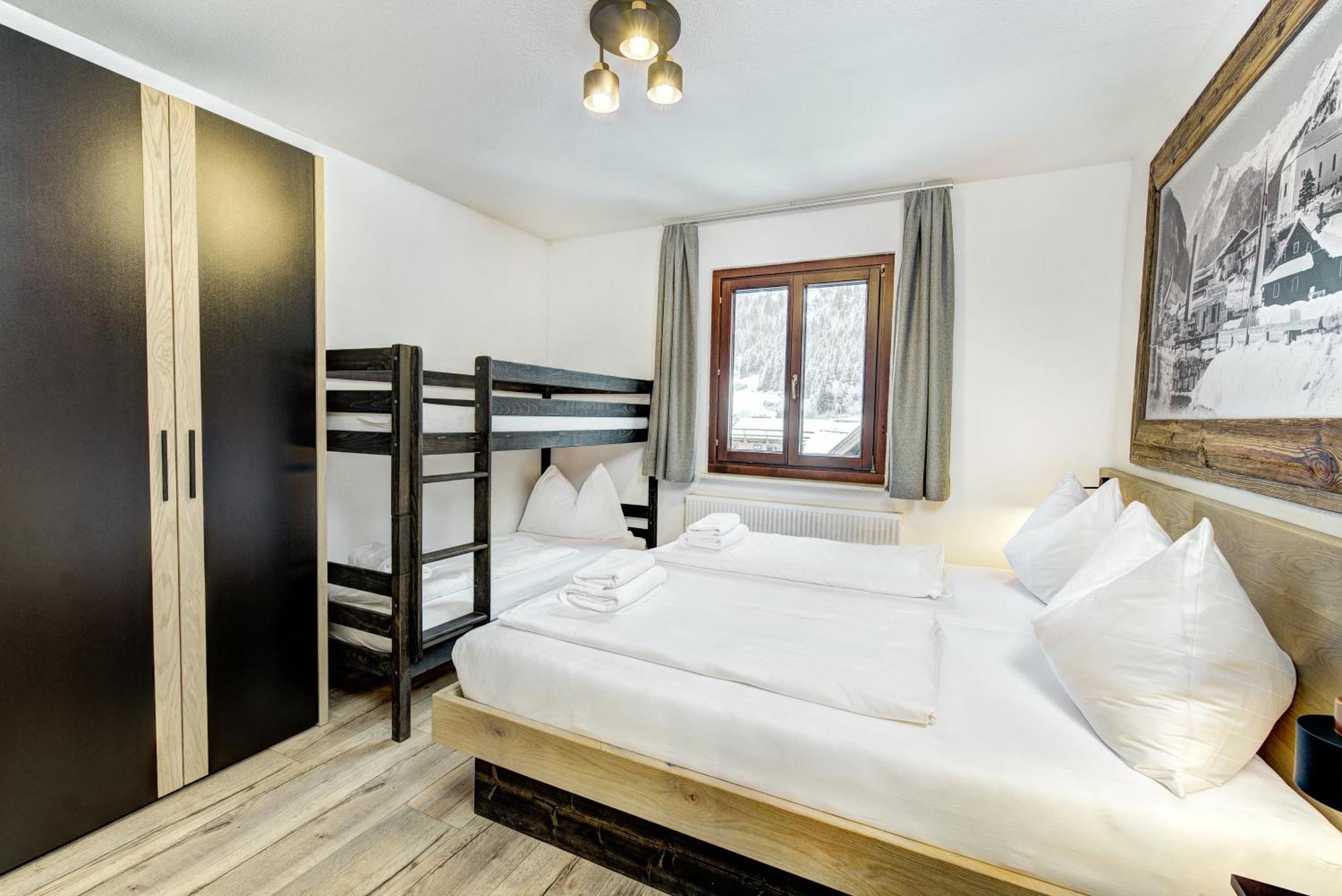 Chalet Sabrina Mit Aussenpool Im Sommer Kaprun Exterior photo